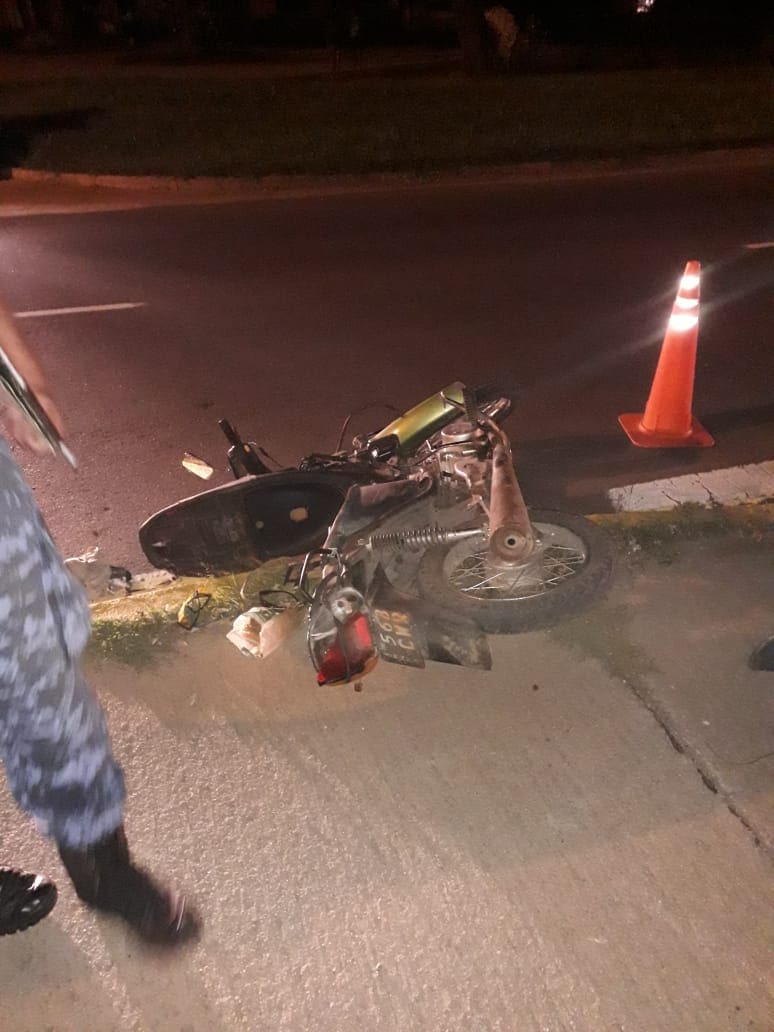 Un Motociclista Con Traumatismo De Cráneo Tras Caer A La Ruta