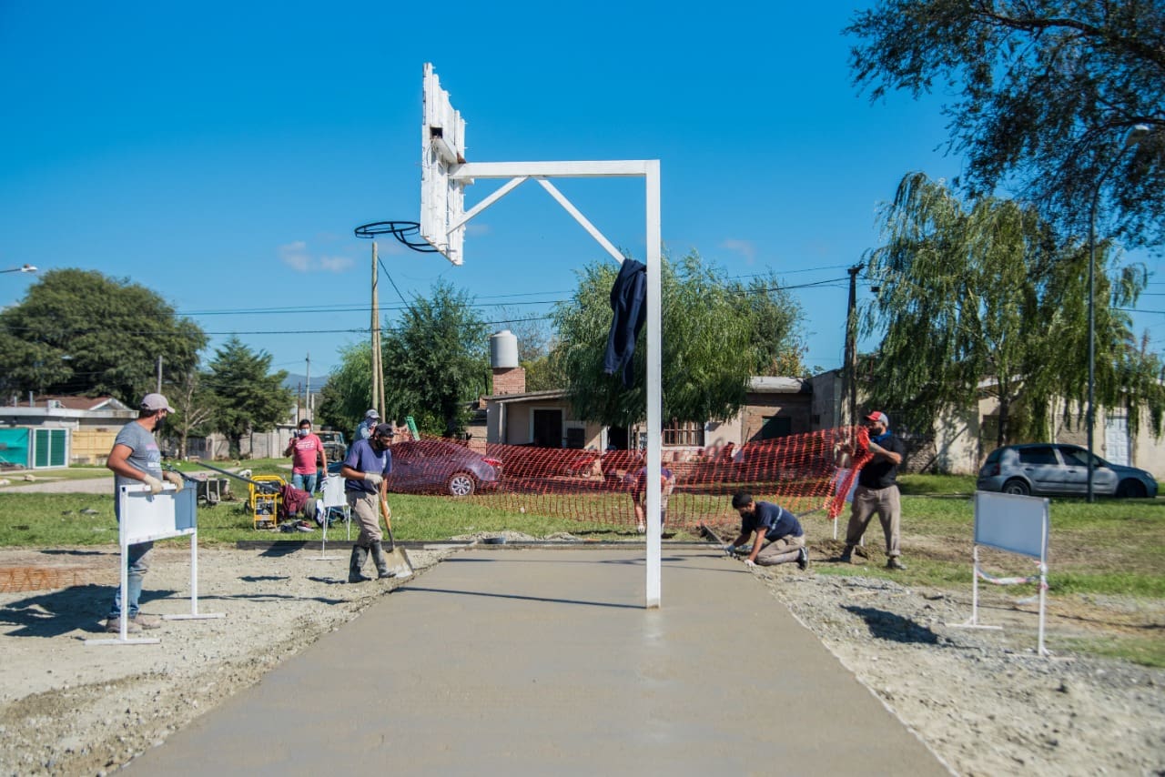 cancha de basquet barrio parque san juan - Diario Resumen de la región