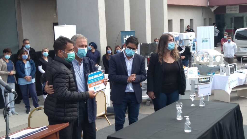 schiaretti cheque - Diario Resumen de la región